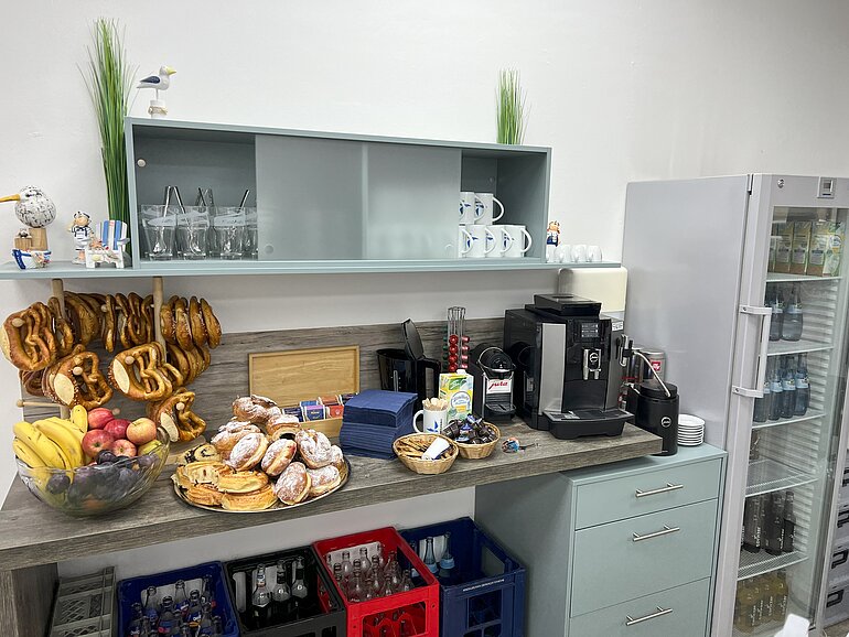 Moderner Unterrichtsraum der Sportbootschule für den Bootsführerschein in Esslingen 