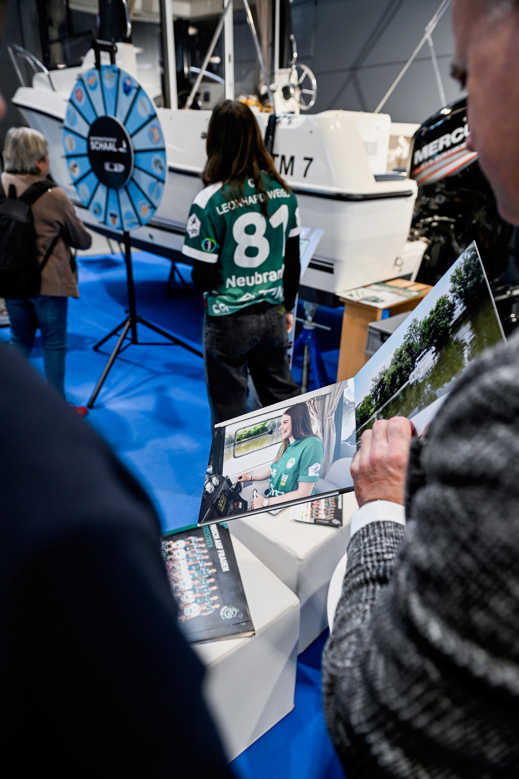 Messeauftritt CMT in Stuttgart der Sportbootschule Schaal mit Glücksrad-Gewinnspiel